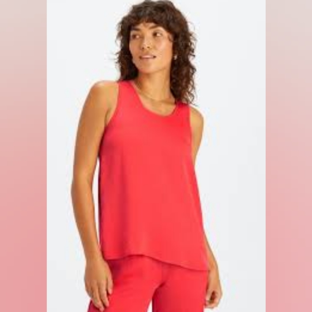 NWT. Fabletics tank top.